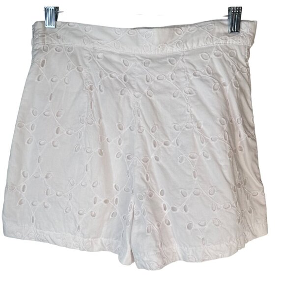 2/$30 ZARA White Medium Embroidered Cotton Shorts - Picture 3 of 12